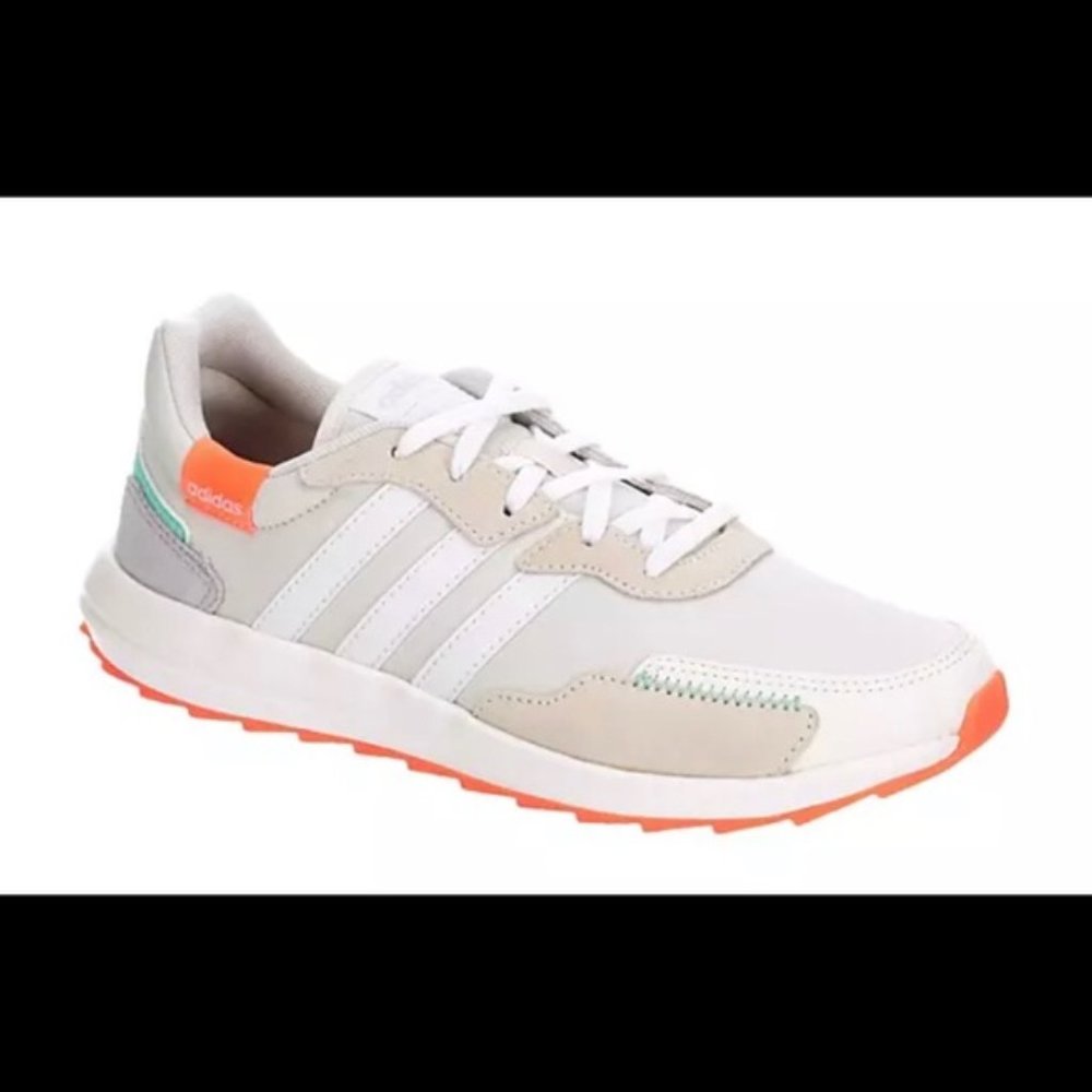 ADIDAS WOMENS RETRORUN X SNEAKER - WHITE Size 9